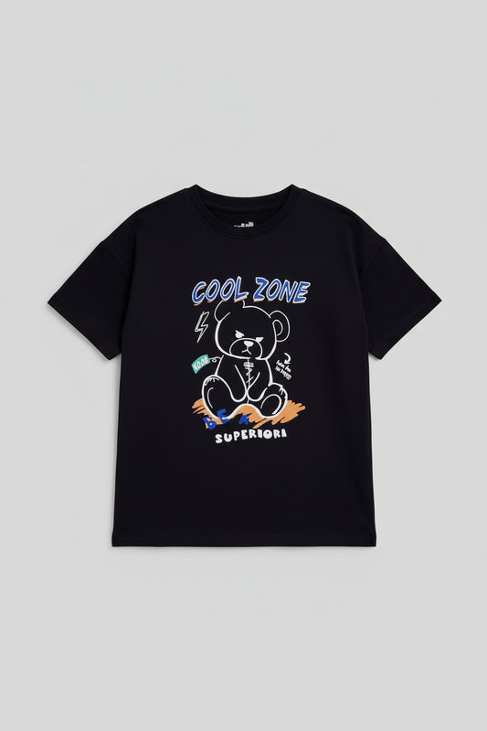 Stylish boys' loose fit oversized t-shirt featuring bold leopard print for a trendy streetwear look