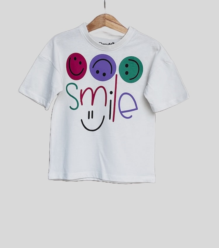 Big smile girl oversized drop shoulder t-shirt