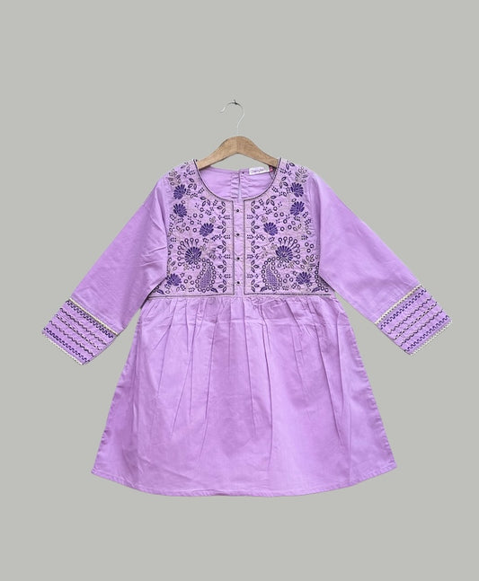 Embroidery cotton top