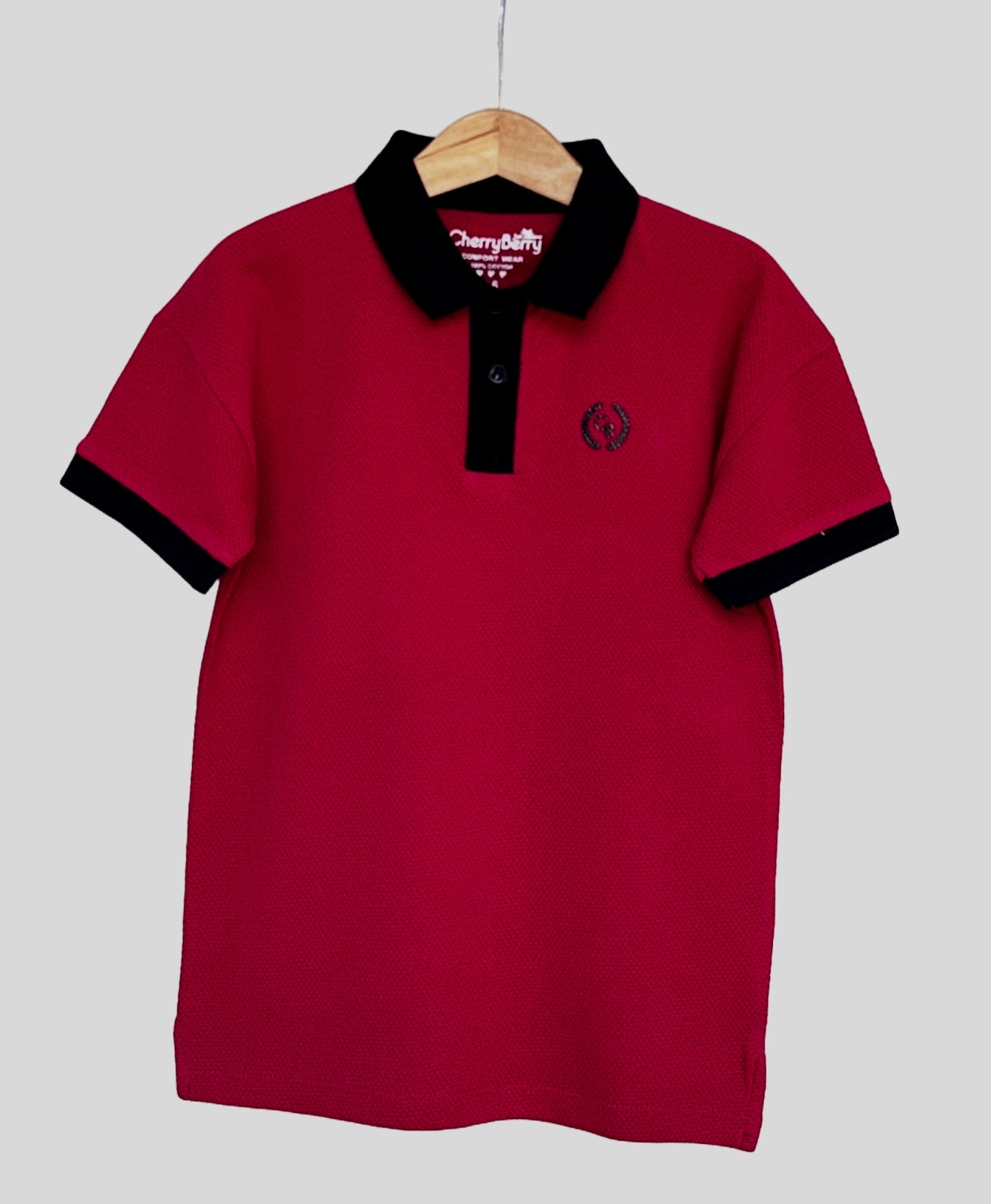 Trendy boys' oversized polo shirt with a relaxed, fashion-forward fit