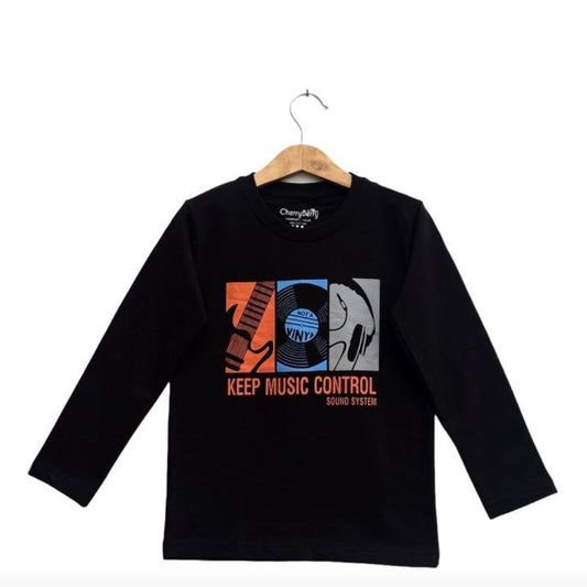 Baby keep music control T-Shirt