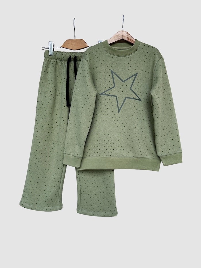 Girls star allover printed sweatsuit